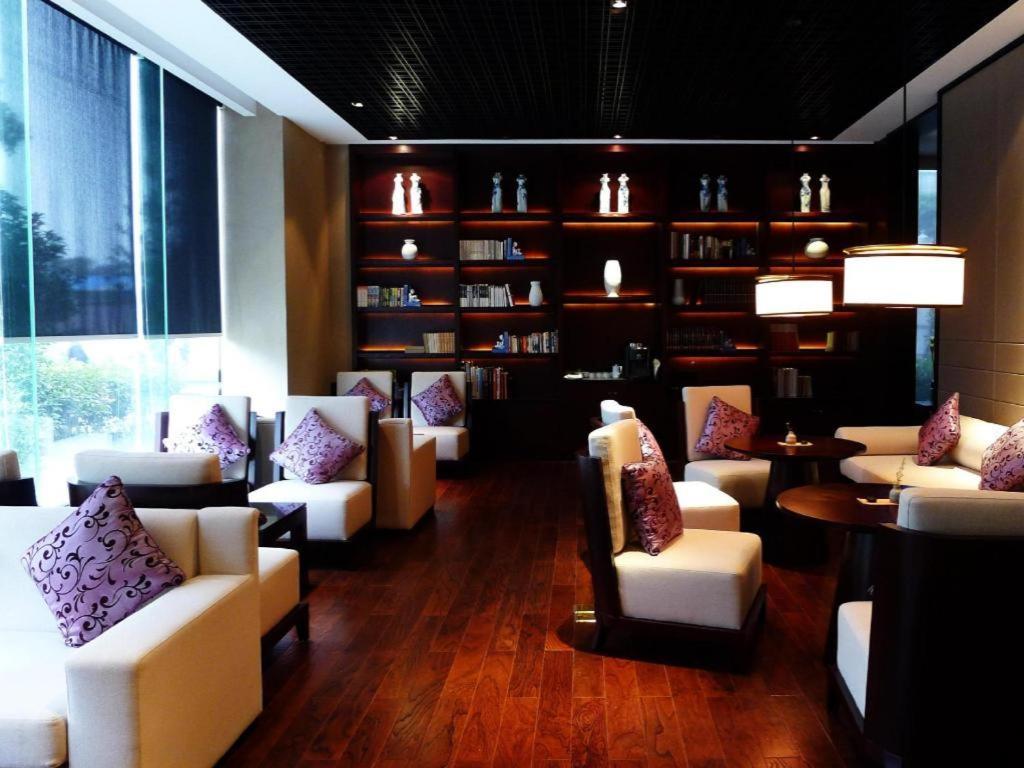 Ssaw Boutique Hotel Hangzhou Xiaoshan City Center ภายนอก รูปภาพ